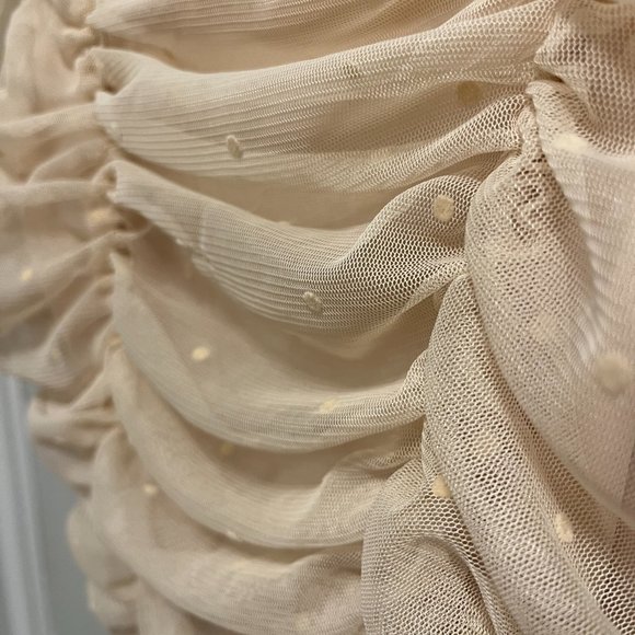 NWOT Puff-sleeved Mesh Top - Picture 4 of 5